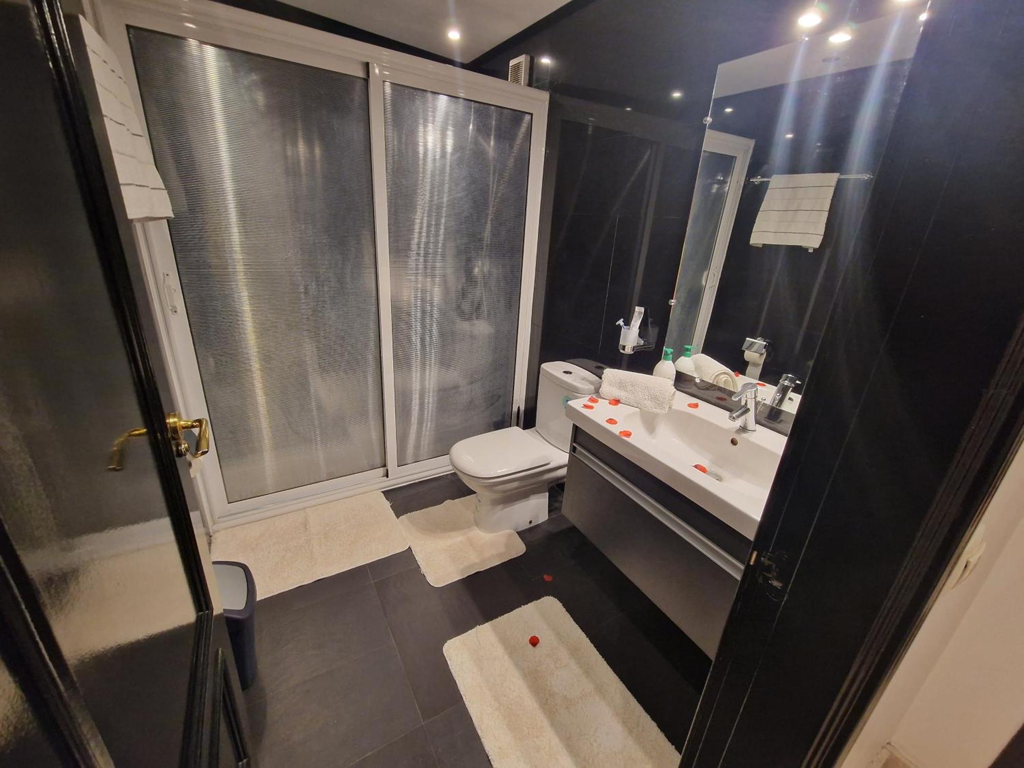 Apartment Deluxe In The Center Of With Free Wifi *