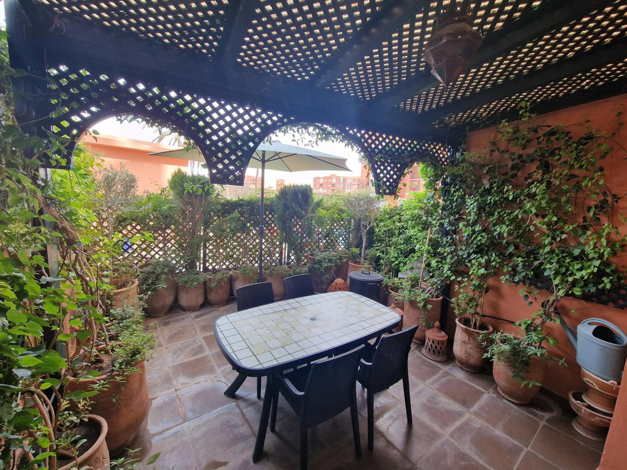 Deluxe In The Center Of With Free Wifi Apartment